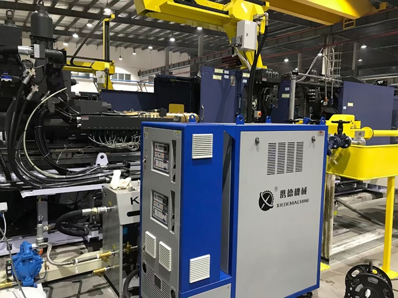 壓鑄專用模溫機 采用德國司倍克泵浦 質量可靠 性能穩(wěn)定-攜德機械榮譽出品