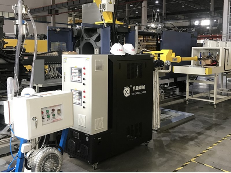 壓鑄專用模溫機 采用德國司倍克泵浦 質量可靠 性能穩(wěn)定-攜德機械榮譽出品